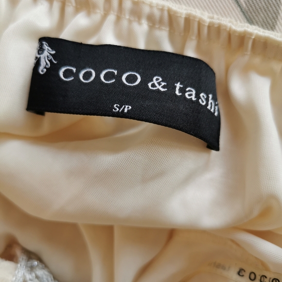 Coco & Tashi Dress - Picture 3 of 3